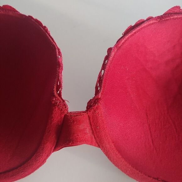 Victoria's Secret Very Sexy Push-Up Pigeonnant Red Lace Bra 32DD - Picture 5 of 8